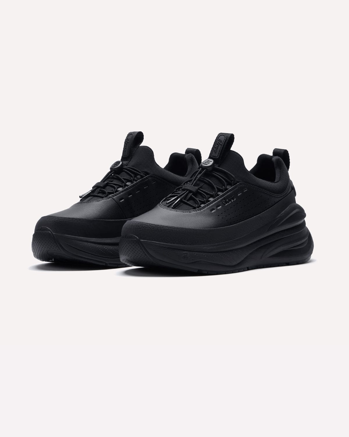 forte-2-all-black-option_Side_Front_View_White_Background_Laces_Clarino_Material