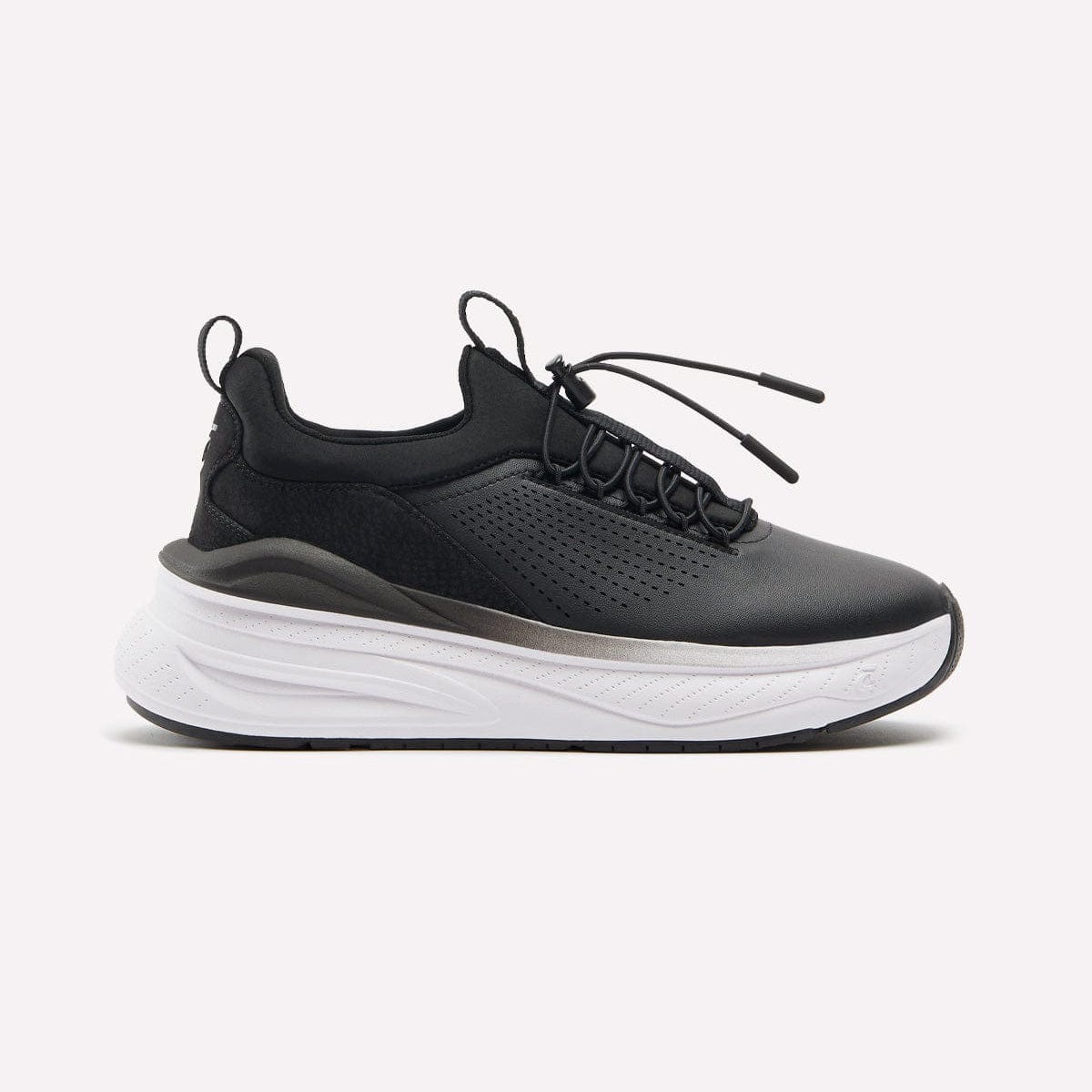 forte-night_Shift-option_Model_side_View_White_Background_Clarino_Material_White_Sole