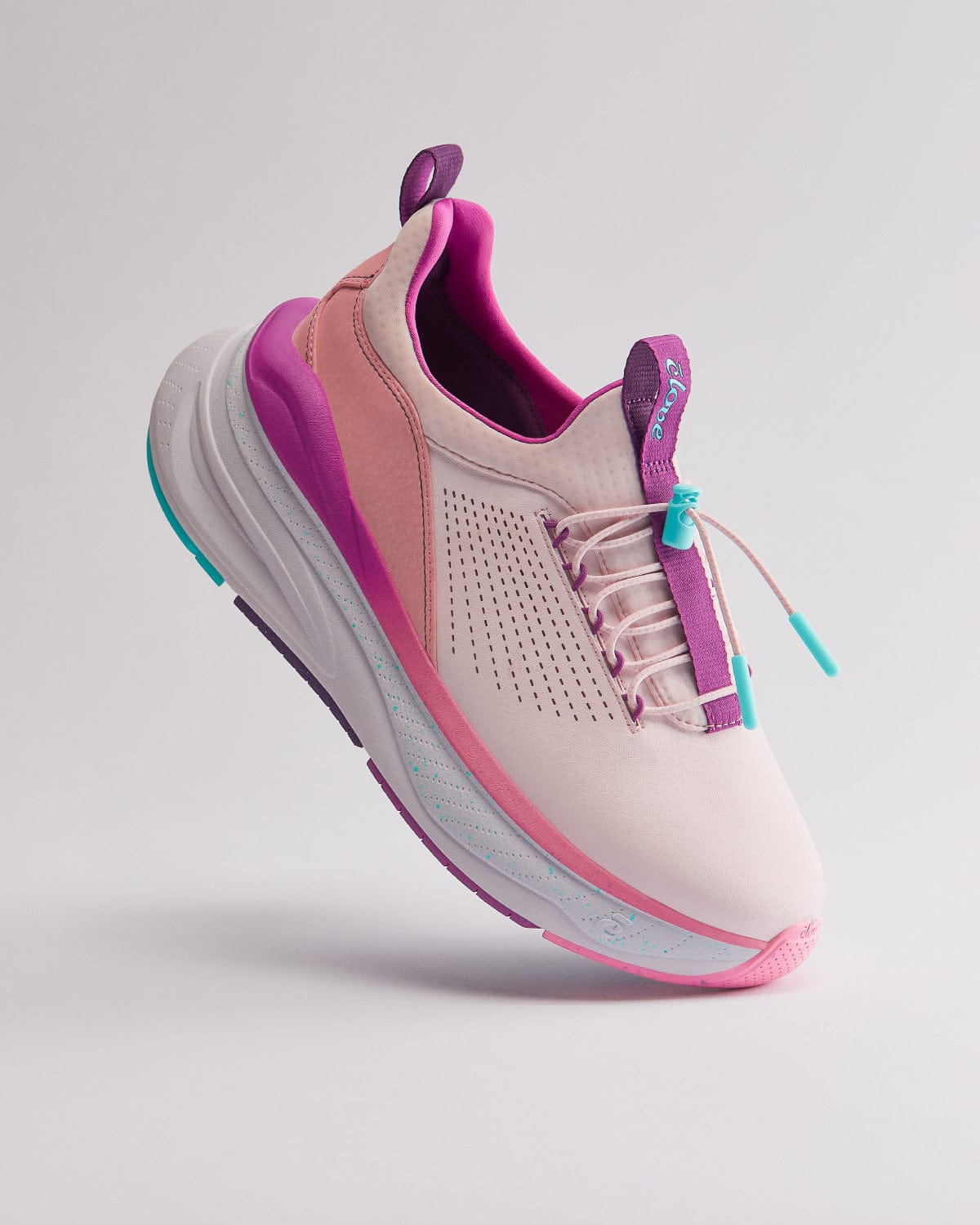 Forte-Light-Pink-Violet-White_Side_Front_View_Clarino_Material