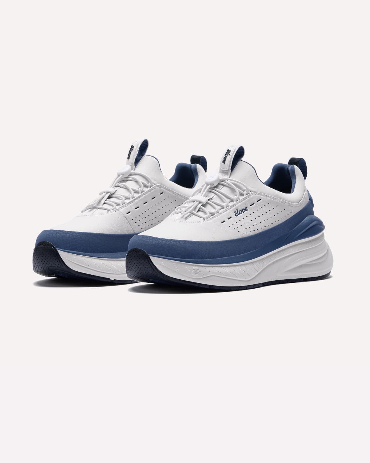forte-2-white-navy_Front_Side_View_Nose_Clarino_Material